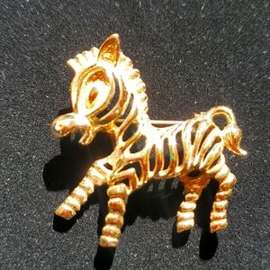 🔸️5/$25🔸️Sarah Coventry Zebra Brooch